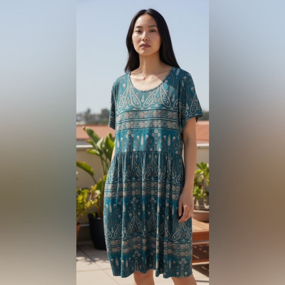 nwt-Short Sleeve Casual 
 Emerald Green Pattern
Whimsical Dress w/t‎ Pockets